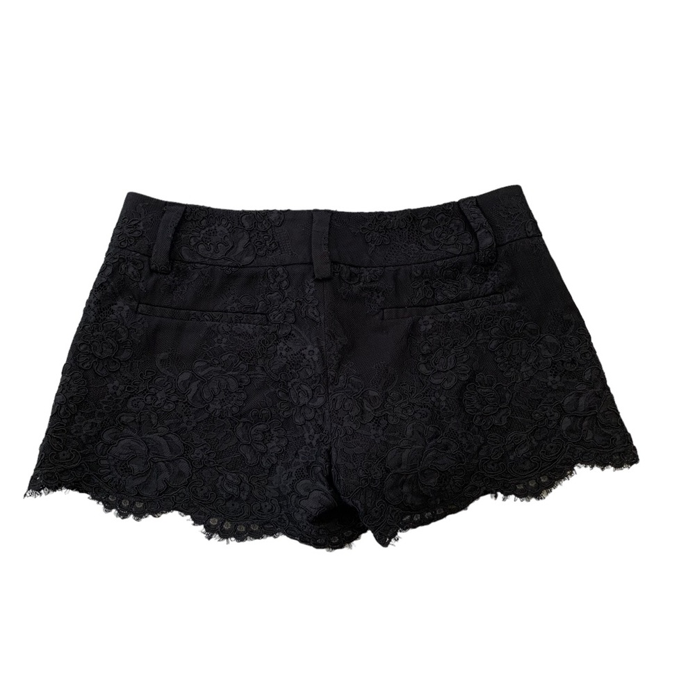 Alice + Olivia Black Lace Scalloped Hem Shorts Size S - Picture 5 of 12